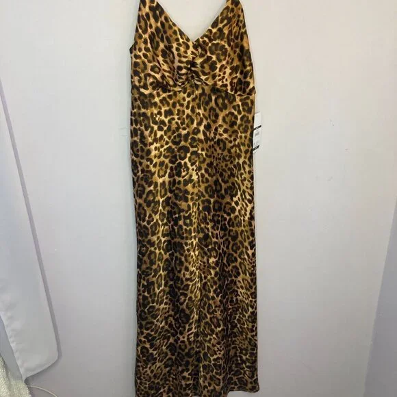 Sofia Vergara Slip Dress, NWT, Size XS(0-2) - Picture 11 of 14